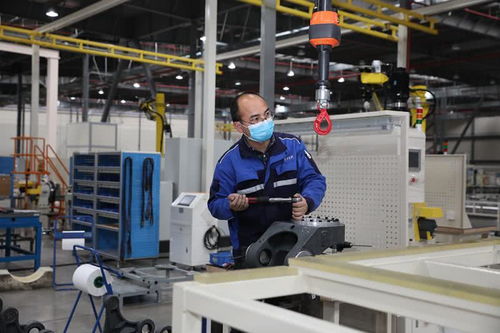 上海高科技企業(yè)復(fù)工，自動(dòng)化科技助機(jī)器人生產(chǎn)機(jī)器人